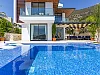 Villa  Phi