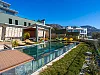Villa Safran Flower