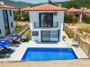 Villa Ayas